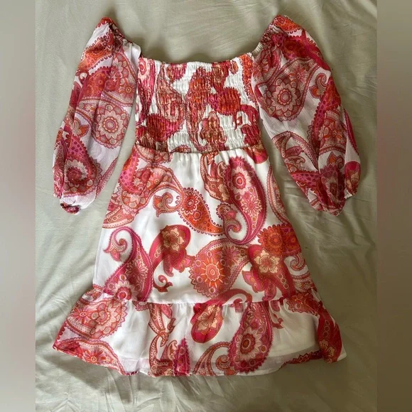 Express Off the Shoulder Paisley Print Dress - Picture 3 of 11